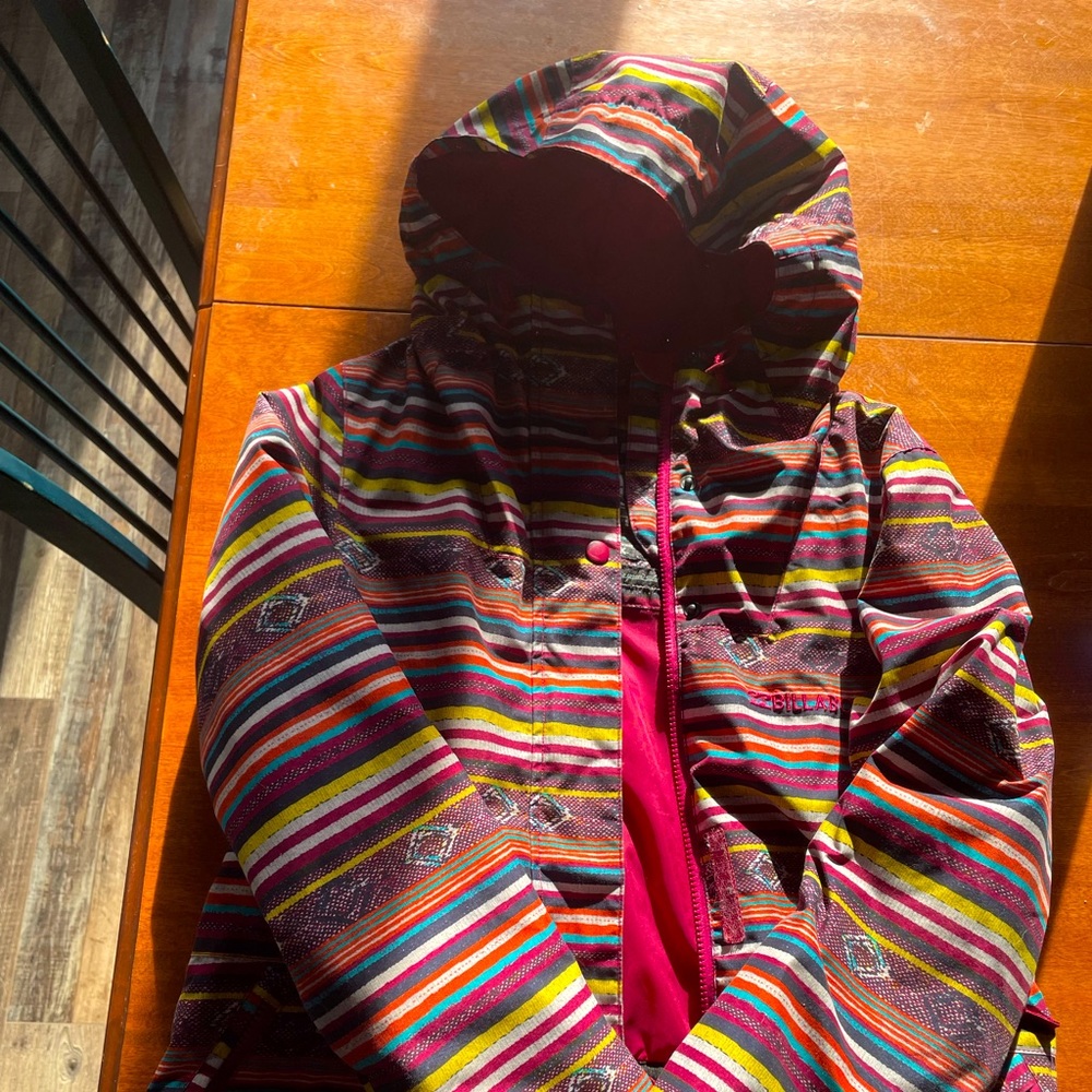I am selling an XS Burton Snowboard Jacket for Women/Girls. - Picture 2 of 4
